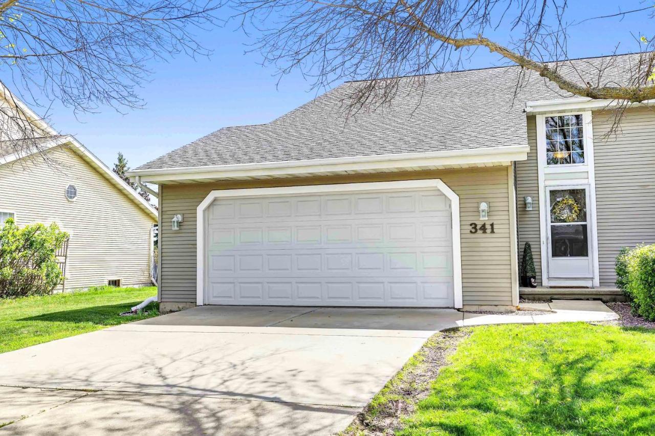 Serene 3 Bedroom Home, Nrm, Wi-Fi, Parking, Queen Bed De Pere Buitenkant foto